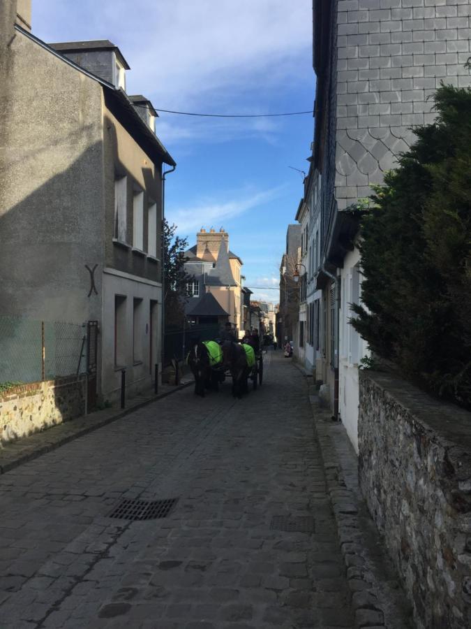 Bed and Breakfast Honfleur A Deux Экстерьер фото